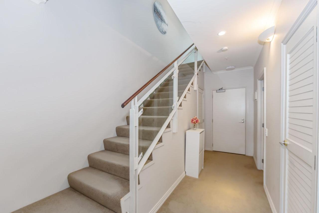 3 Bedroom Penthouse With Fabulous Views Auckland Exterior photo